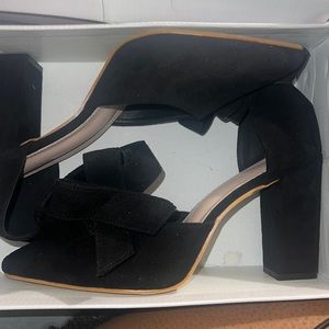 Black stiletto heel